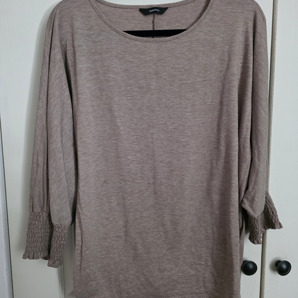 Dokotoo Women's Short Sleeve Top - Taupe